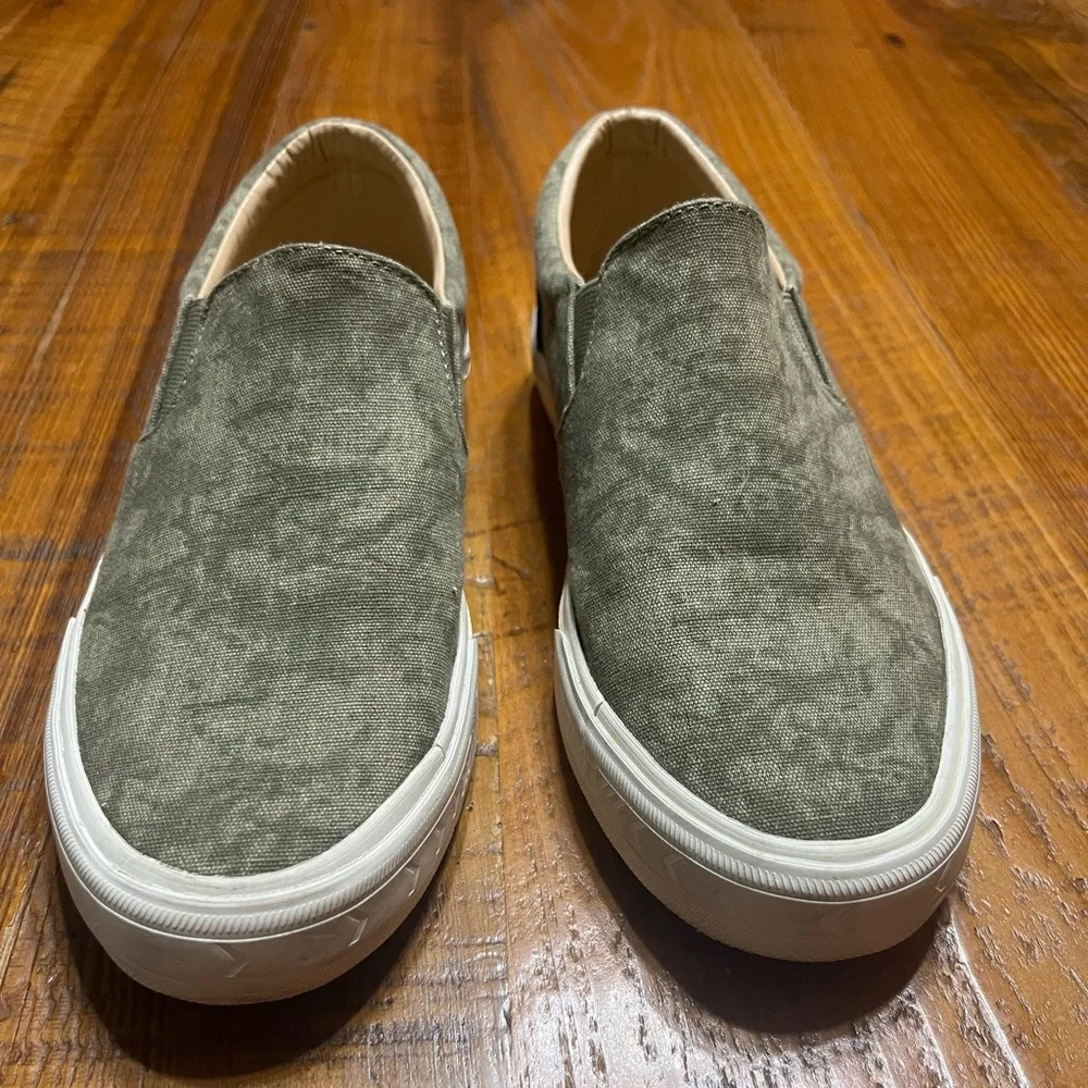 Vintage Havana Slip on Sneakers Size 9 - Picture 3 of 14